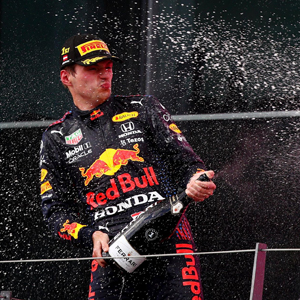 Pole to Win！Verstappen of Red Bull Wins 