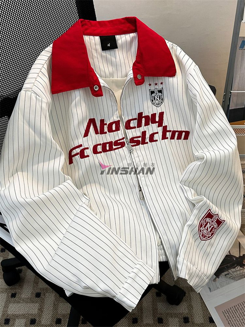 2025 New Custom Embroidered Print All-Polyester Stiff Fabric American Retro Striped Lapel Warm Couple Jacket Baseball Jacket